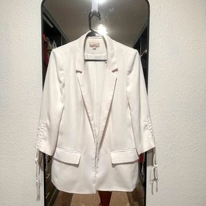 LOFT white cinch sleeve blazer Size 8. Worn once to interview.